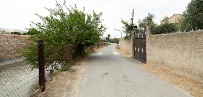 خلف أسوار المزراع.. عمال تحت سطوة الانتهاكات