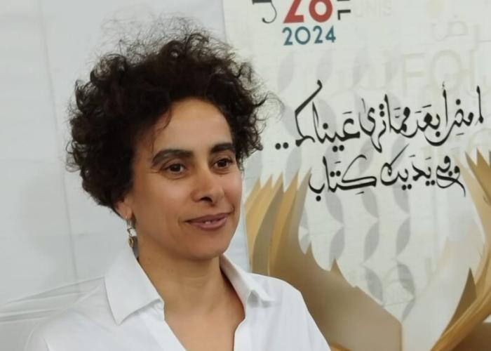 لقاء مع الروائية الفلسطينية عدنية شبلي: “هل تتذكّر الأرض أصحابها حين يتمّ تهجيرهم؟”